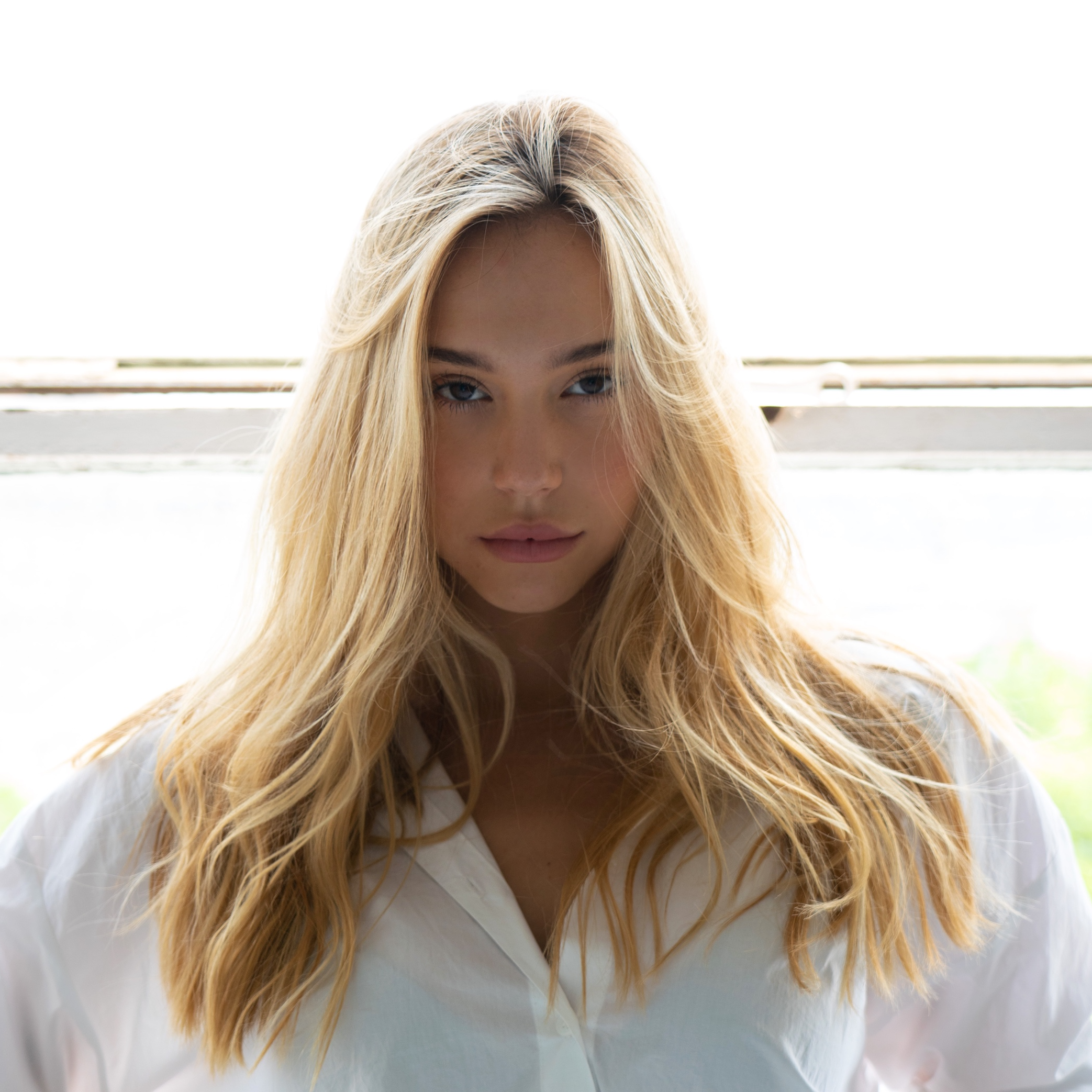 Alexis Ren