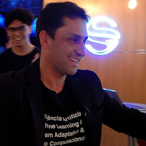 Adriano Leao