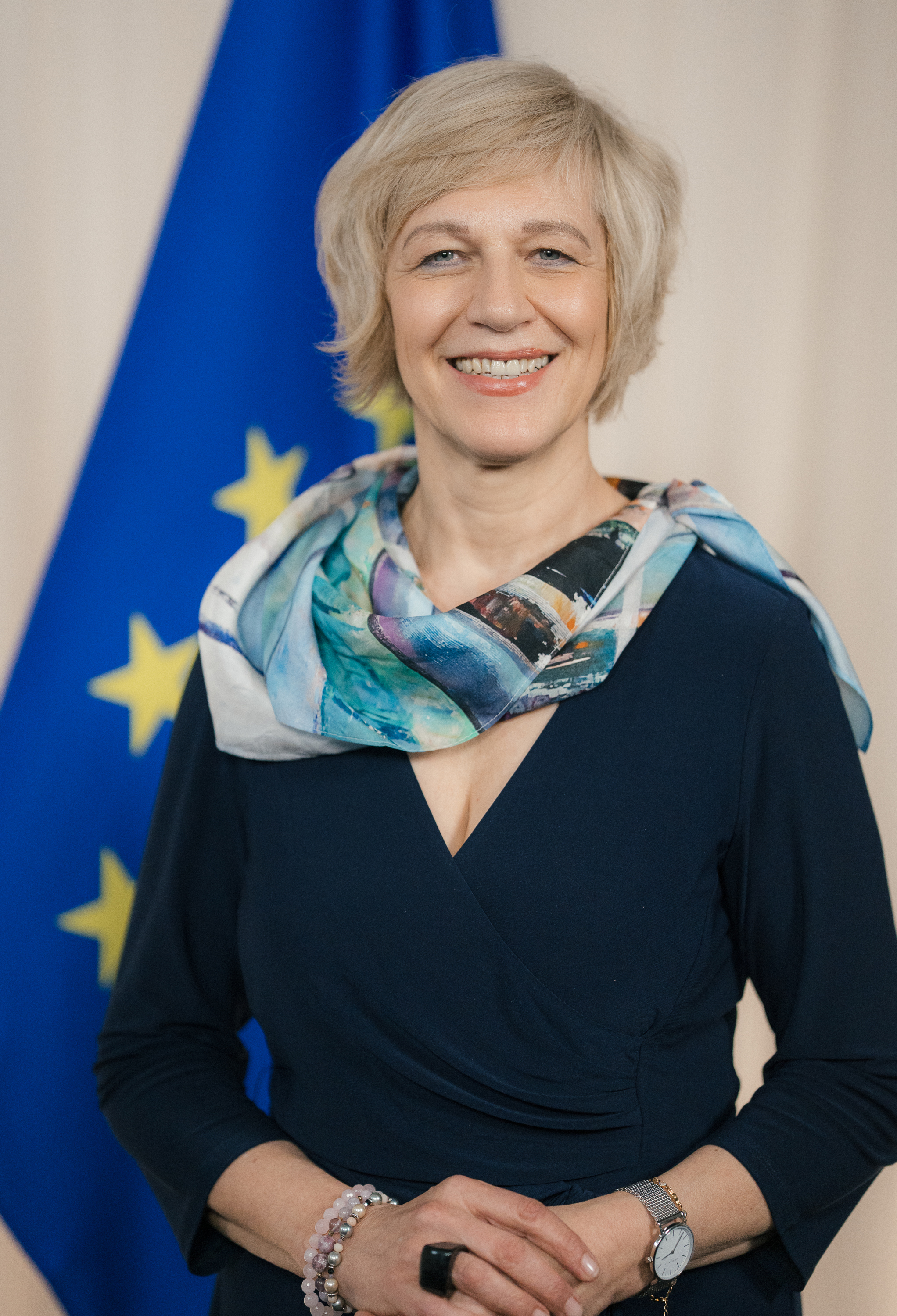 Renate Nikolay