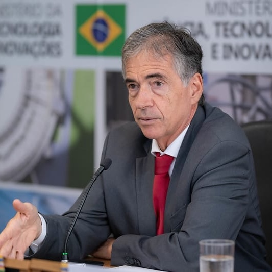 Luis Fernandes